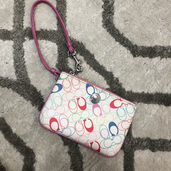 coach wristlet - Picture 1 of 3